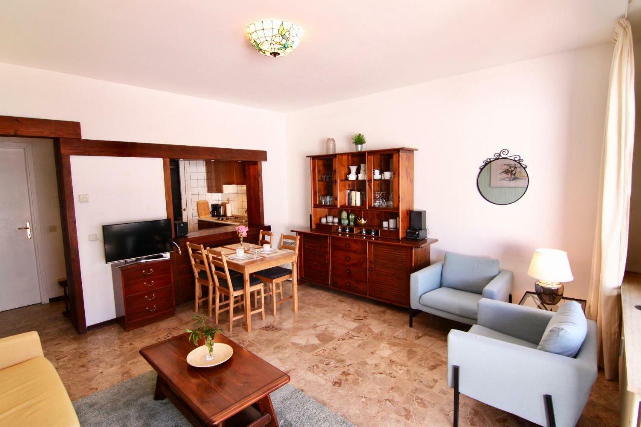 Casa Roccia Apartment Pino Lago Maggiore Luaran gambar